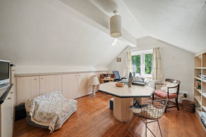 Further bedroom/Study- click for photo gallery